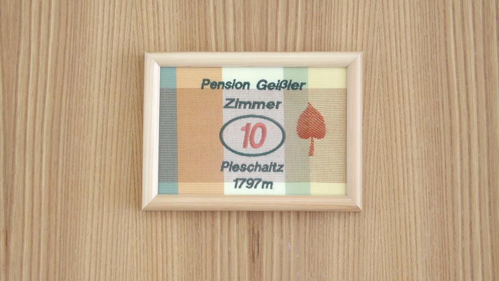 Oberwoelz Stadt Pension Geissler-Reicher מראה חיצוני תמונה