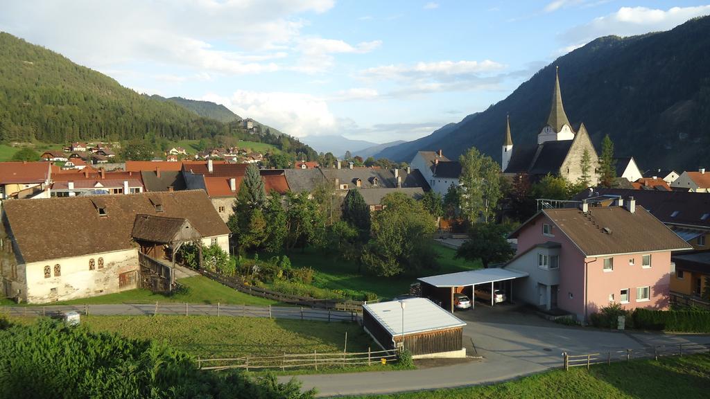Oberwoelz Stadt Pension Geissler-Reicher מראה חיצוני תמונה